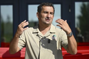 "Mój tato pił tylko piwo". Koterski o dramatycznych konsekwencjach