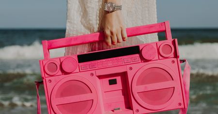 Nawet 160 tys. zł grzywny za głośne słuchanie muzyki na plaży