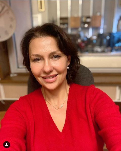 Anna Popek zapowiada zimę, pozując w kostiumie kąpielowym