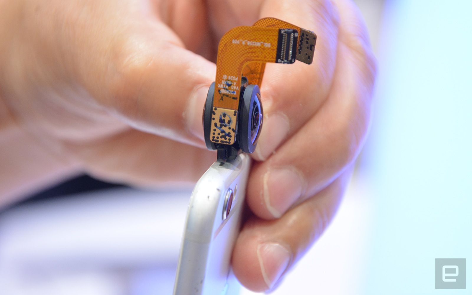 #wSkrócie: nowe oferty w nju mobile, wygląd Galaxy Note'a 8 oraz OnePlus 5 vs iPhone 7 5