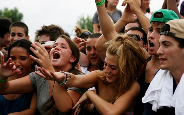 Tłum fanów (Fot. Flickr/Amanda M Hatfield/Lic. CC by)