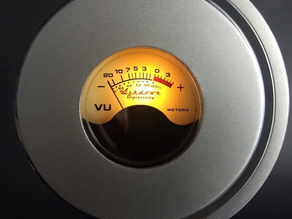 Meters Music OV-1: słuchawki z miernikami poziomu dźwięku 2