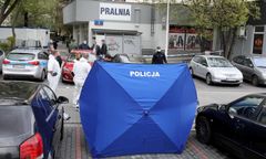 Warszawa. Nowe fakty ws. tragedii w pralni na Gocławiu. Syn zaatakował ojca. Znaleziono dwa noże