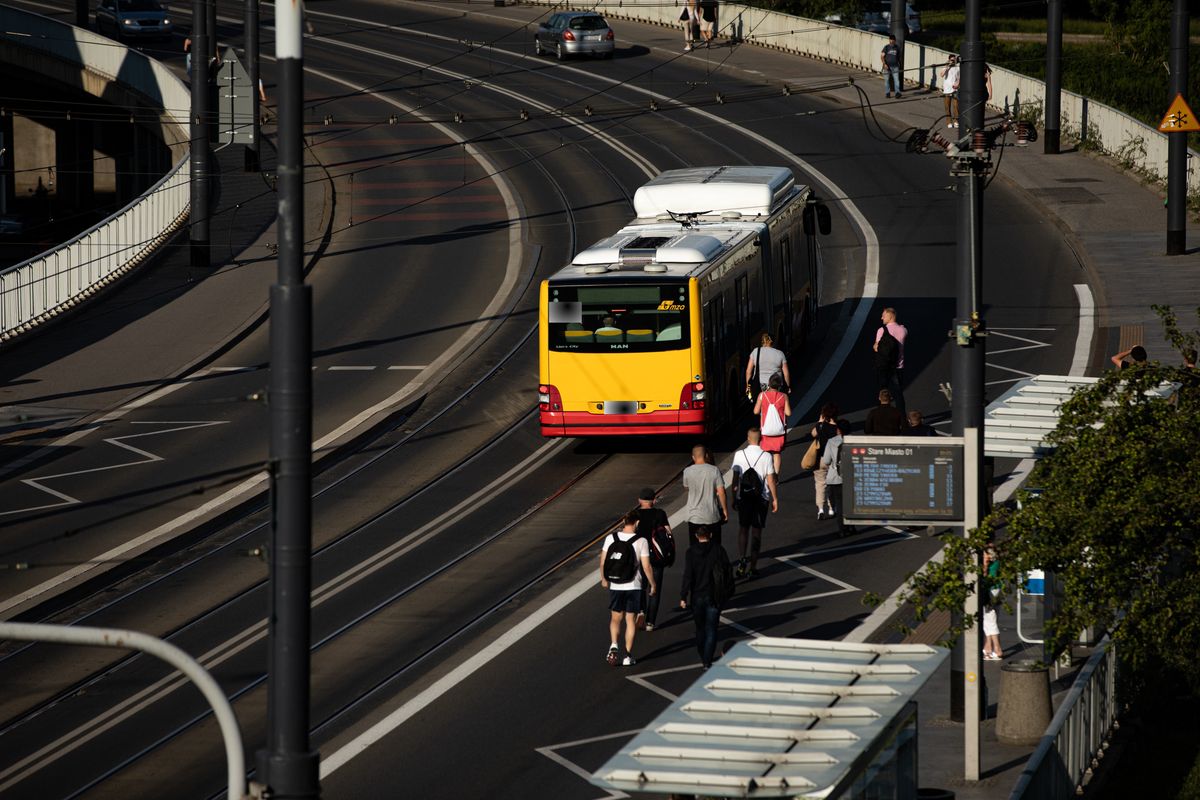 Warszawa. W długi weekend zmienią się rozkłady komunikacji miejskiej