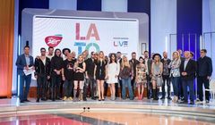 „Lato ZET i Dwójki” odwiedzi siedem miast. Halina Mlynkova i Tomasz Kammel prowadzącymi