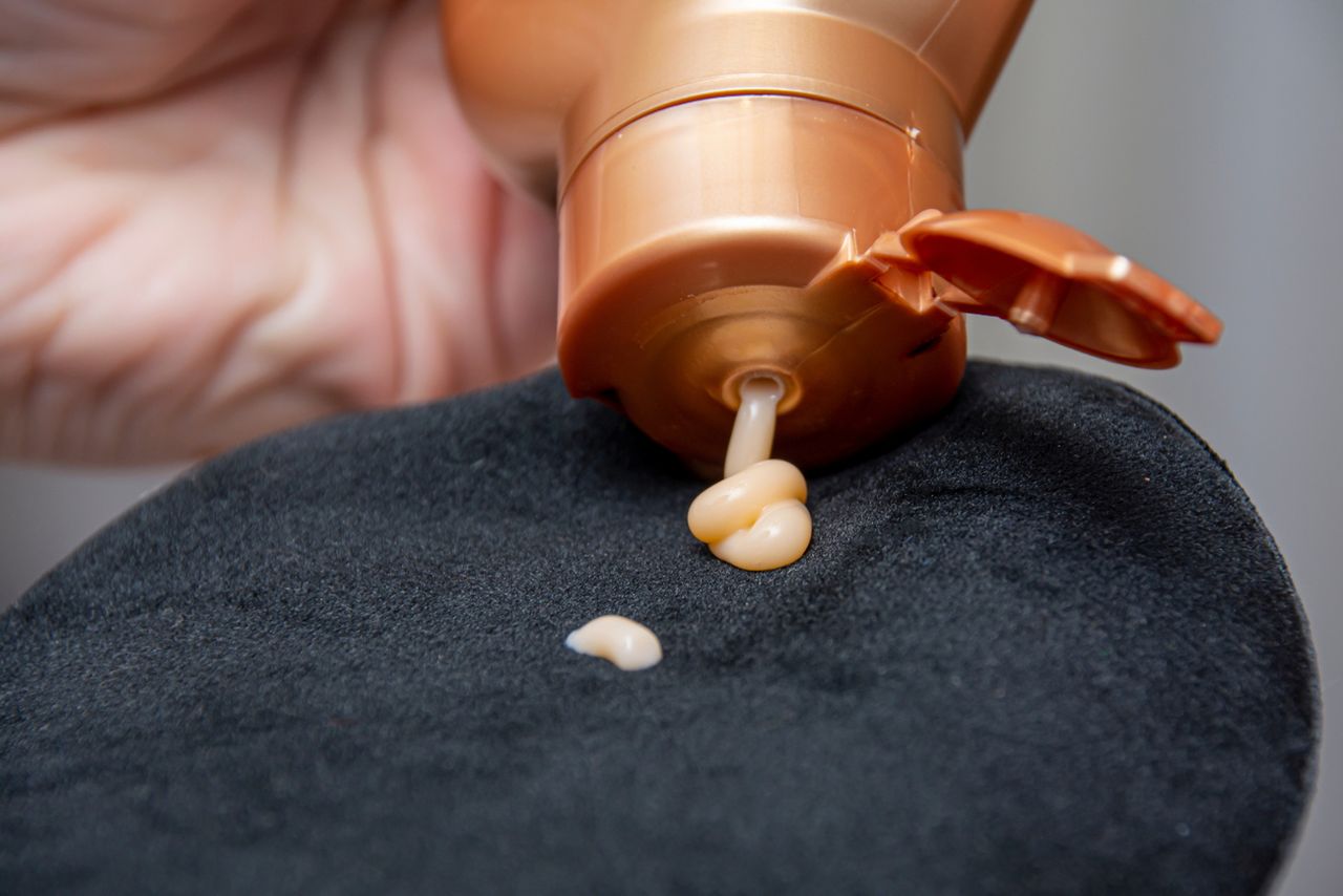 Samoopalacz – jak nakładać i jak zmywać samoopalacz?