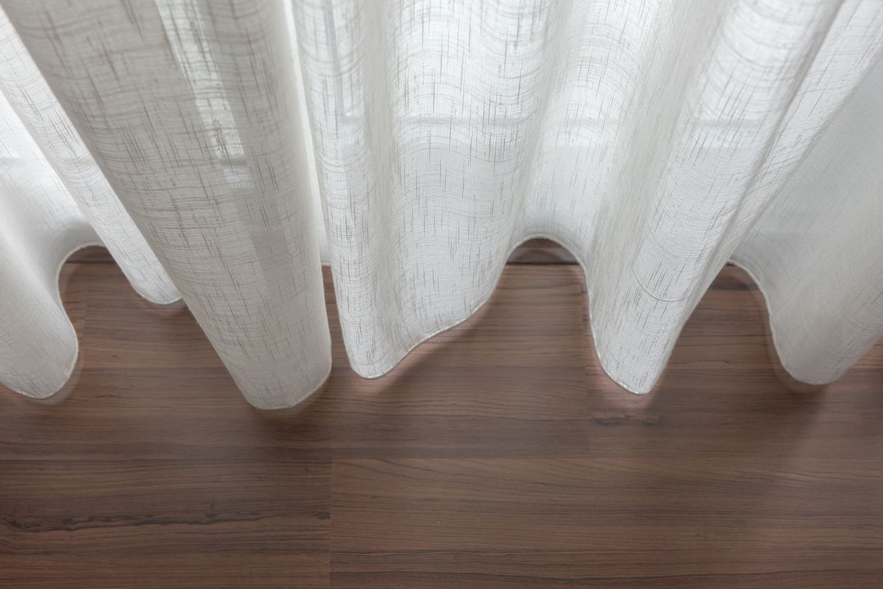 Aspirin hack: Rejuvenate dull curtains to snow-white brilliance