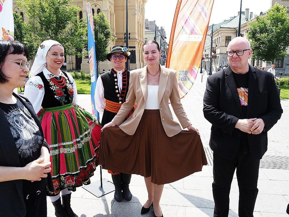 Rozpoczyna się folkowy festiwal młodych artystów.