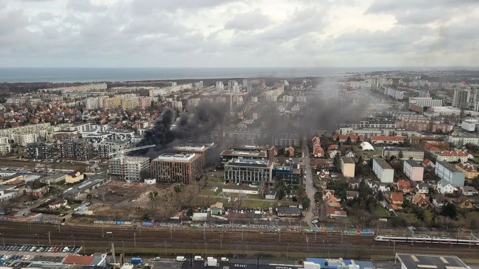 Kłęby dymu nad Gdańskiem