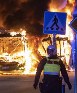 Zamieszki w Szwecji po spaleniu Koranu. Trzy osoby zostały postrzelone przez policję [ZDJĘCIA]