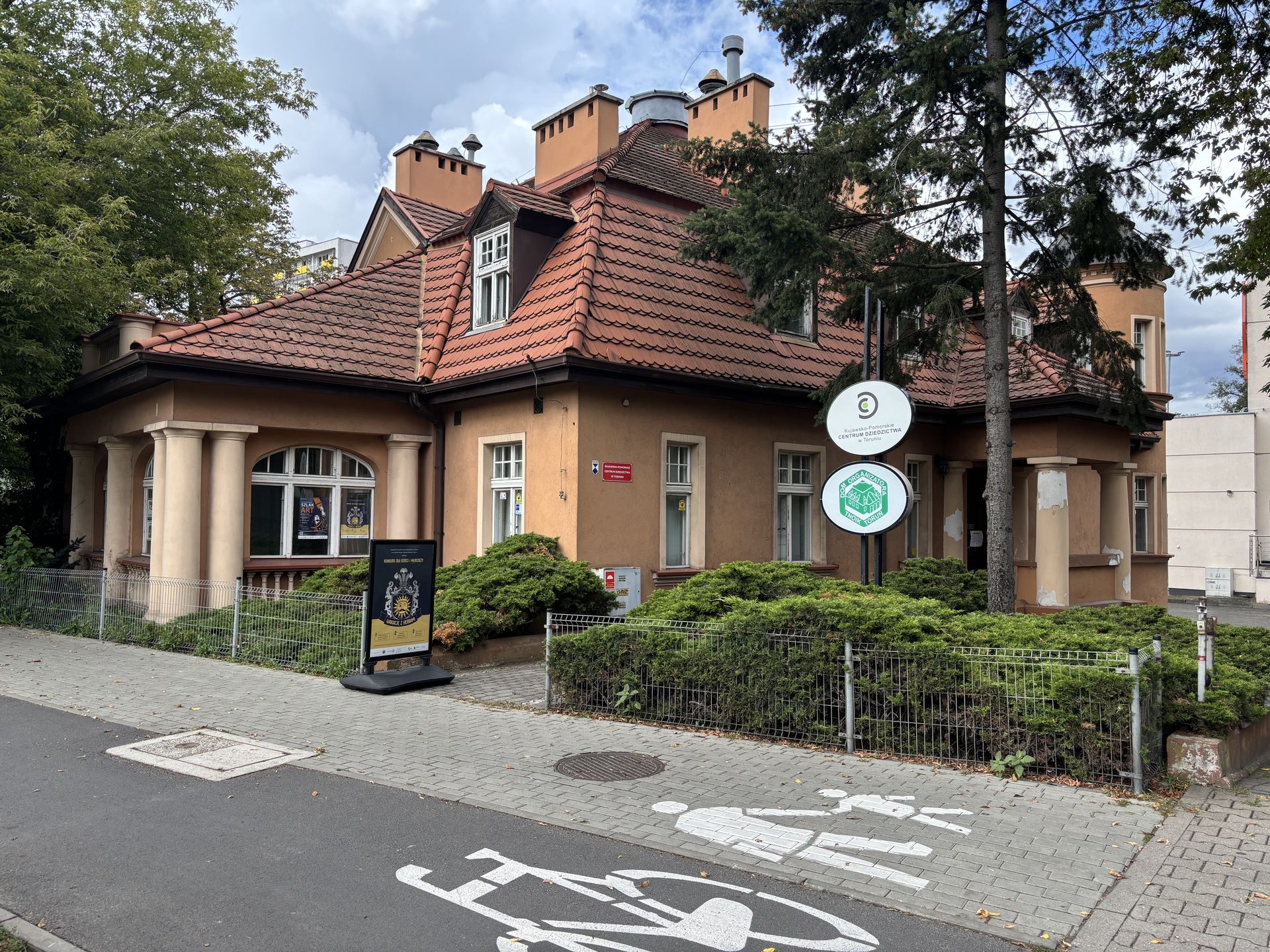 Willa Mielickiego przejdzie remont. 6 sierpnia podpisano umowę