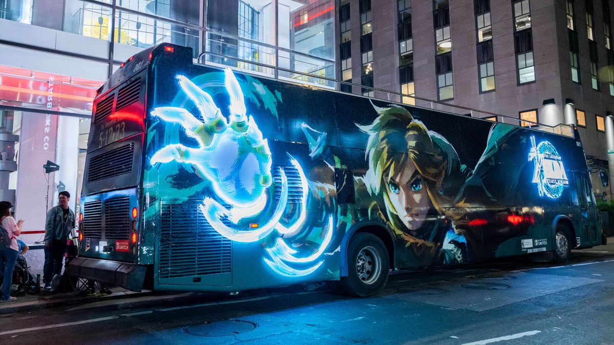 Autobus promujący grę The Legend of Zelda: Tears of the Kingdom