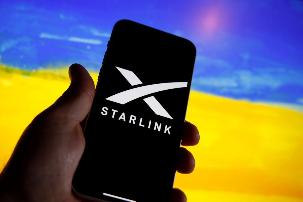 SpaceX ogranicza Ukrainie Starlink. "Nie był przeznaczony na uzbrojenie"