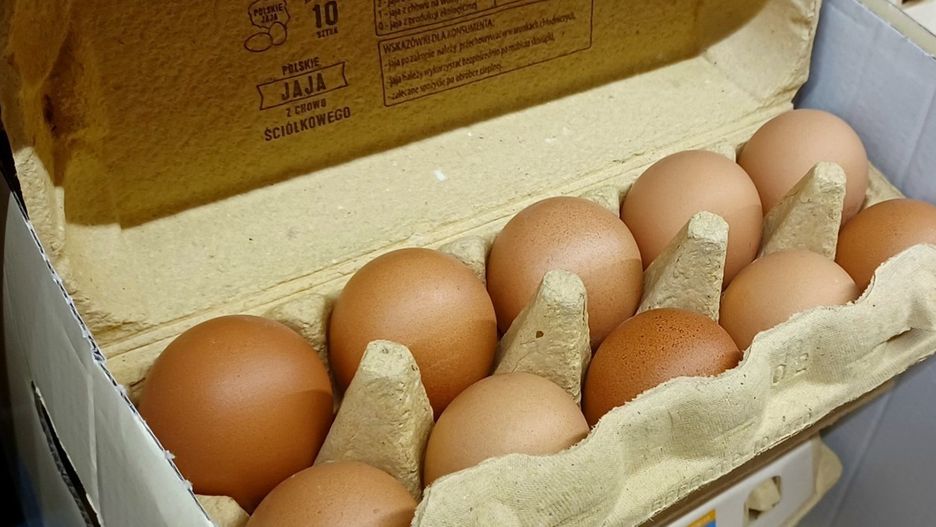 Co nam mówią oznaczenia na opakowaniach i samych jajach?