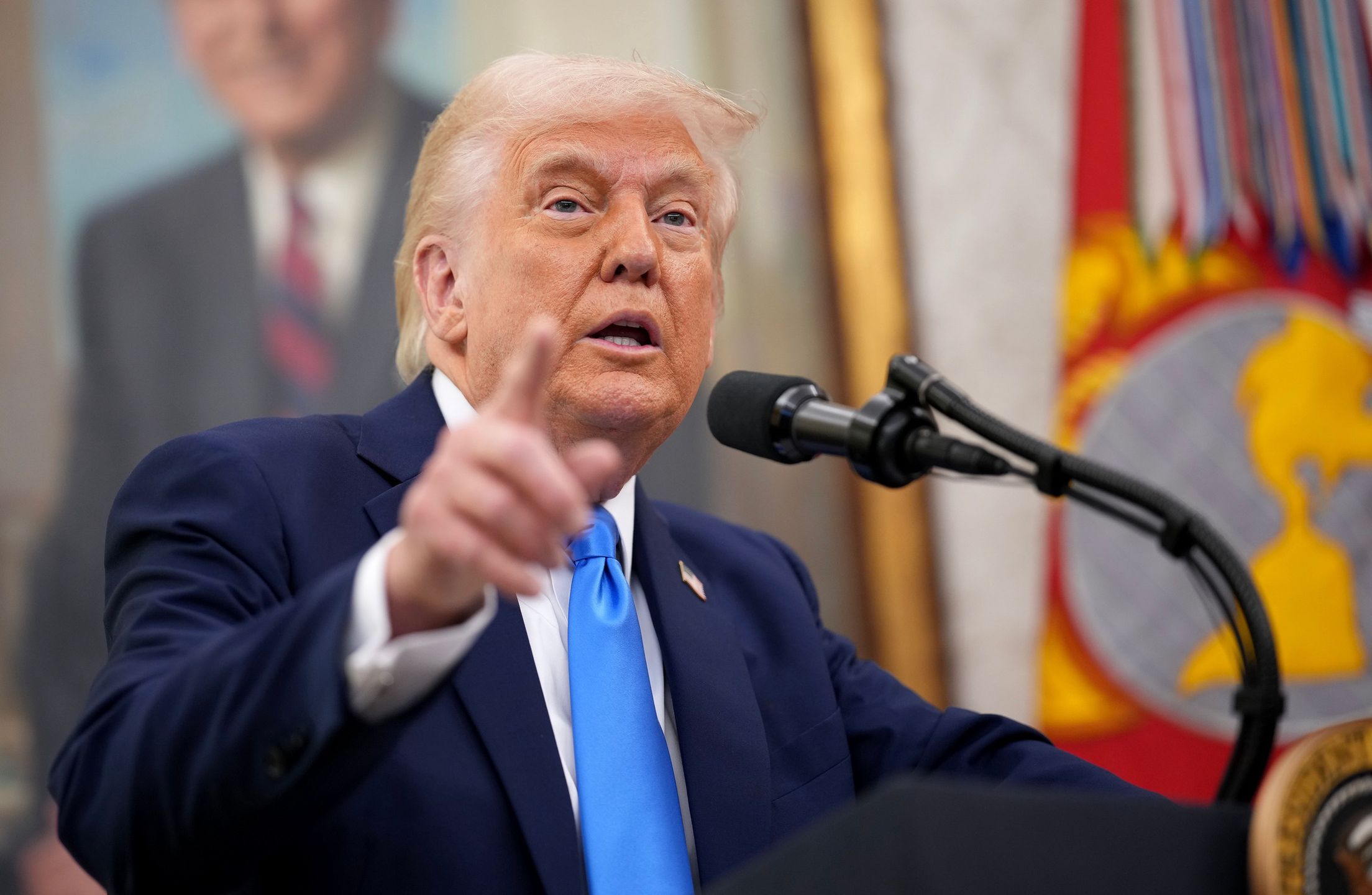 "To nie powód do dumy". Ekonomista mówi, jakie mogą być skutki decyzji Trumpa