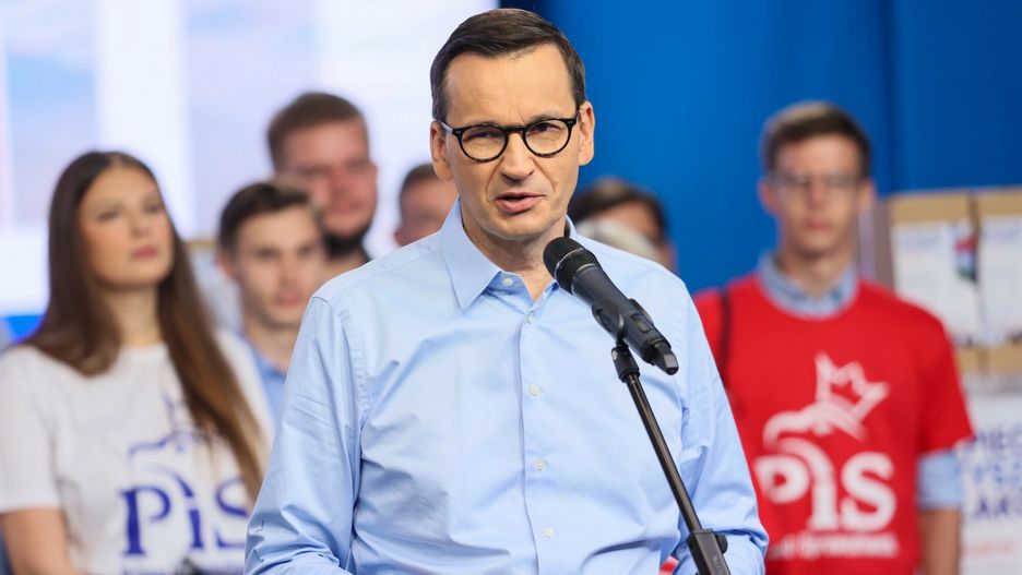 Premier wyrusza w przedwyborcz? podr�? po Polsce
Fot. Mateusz Grochocki/East News, Warszawa, 20.09.2023. Konferencja prasow? z udzialem premiera Mateusza Morawieckiego (n/z) w siedzibie Prawa i Sprawiedliwosci przy Nowogrodzkiej. premier oglosil nowa akcje wyborcza PiS i zainaugurowal swoj kampanijny objazd po kraju.
Mateusz Grochocki