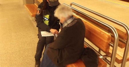Warszawa: 86-latka zgubiła się w metrze. Interwencja strażników miejskich