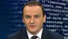 Kolejna osoba z TVP w TV Republika. Prowadzi serwisy informacyjne