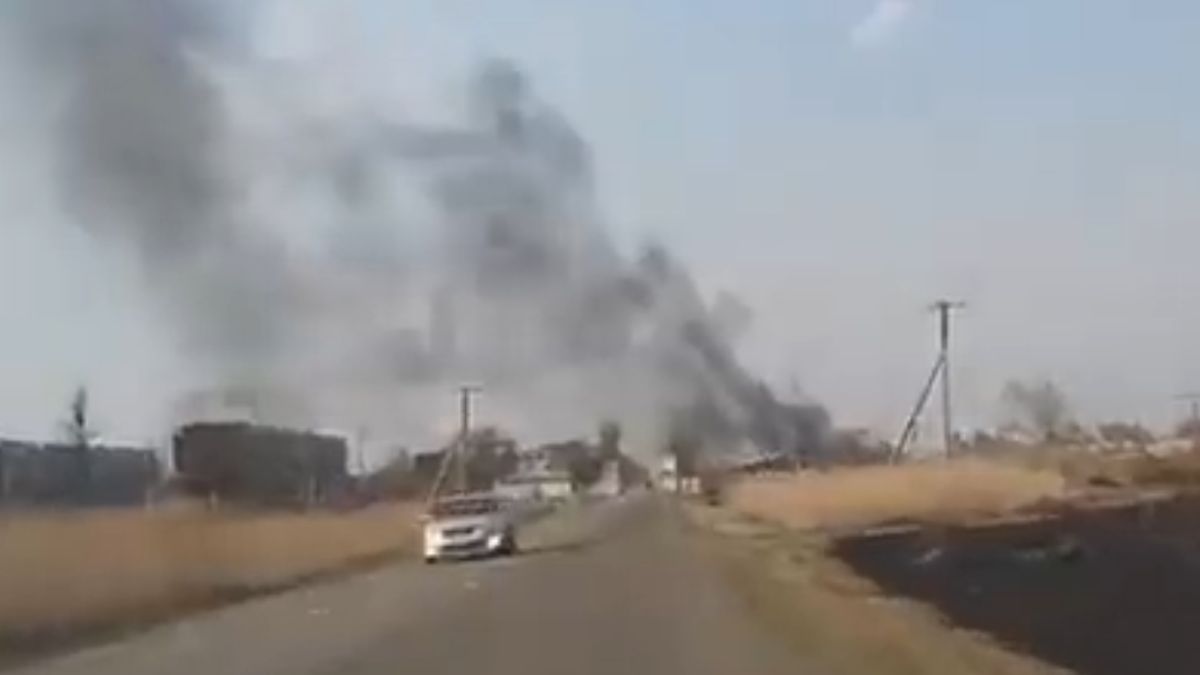 Płonąca baza lotnicza w Ussuryjsku na wschodzie Rosji