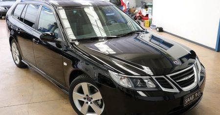 Fabrycznie nowy Saab 9-3 wystawiony na sprzedaż. Cena pozytywnie zaskakuje