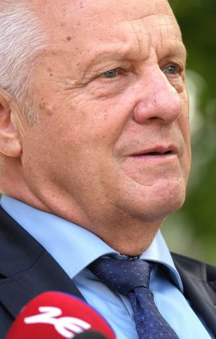 WP: Stefan Niesiołowski uniewinniony. Zapadł wyrok sądu