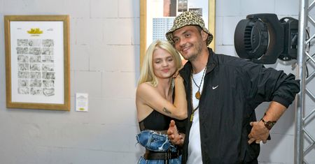 Mąż Margaret zmienił fryzurę na rocznicę ślubu. Wybrał nietuzinkowy kolor
