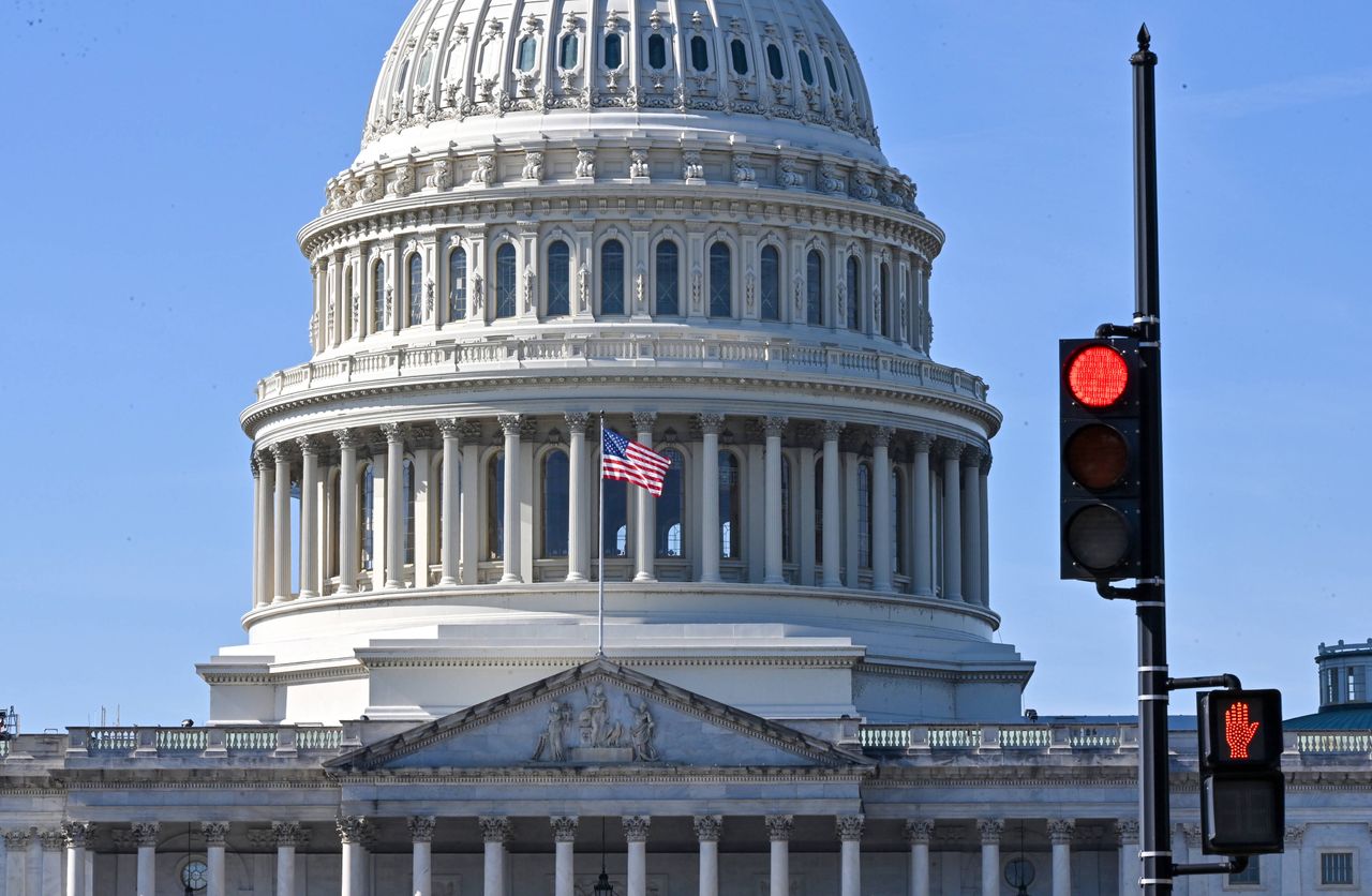 The American police reported an attempt to enter the Capitol with a rocket launcher.