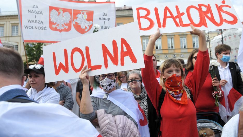 Warszawa. Manifestacja poparcia dla Białorusi podczas wizyty Swiatłany Cichanouskiej w Polsce.