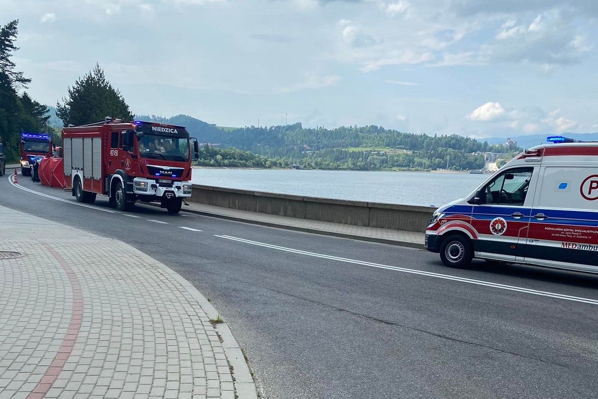 Tragedia nad jeziorem. Nie żyje młoda kobieta 