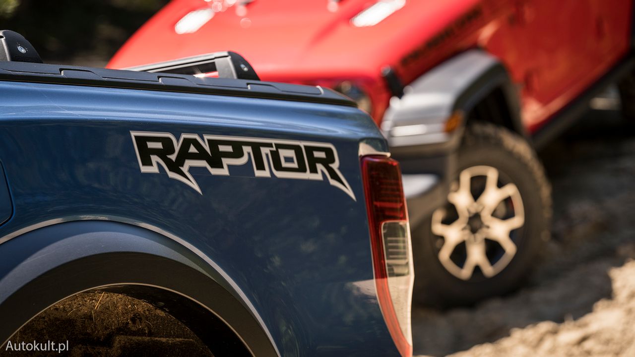 Ford Ranger Raptor vs. Jeep Wrangler Rubicon