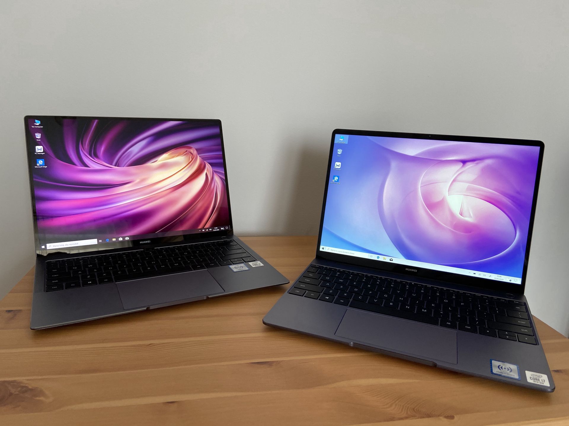 Po lewej najnowszy MateBook X Pro. Obok nowiutki MateBook 13 