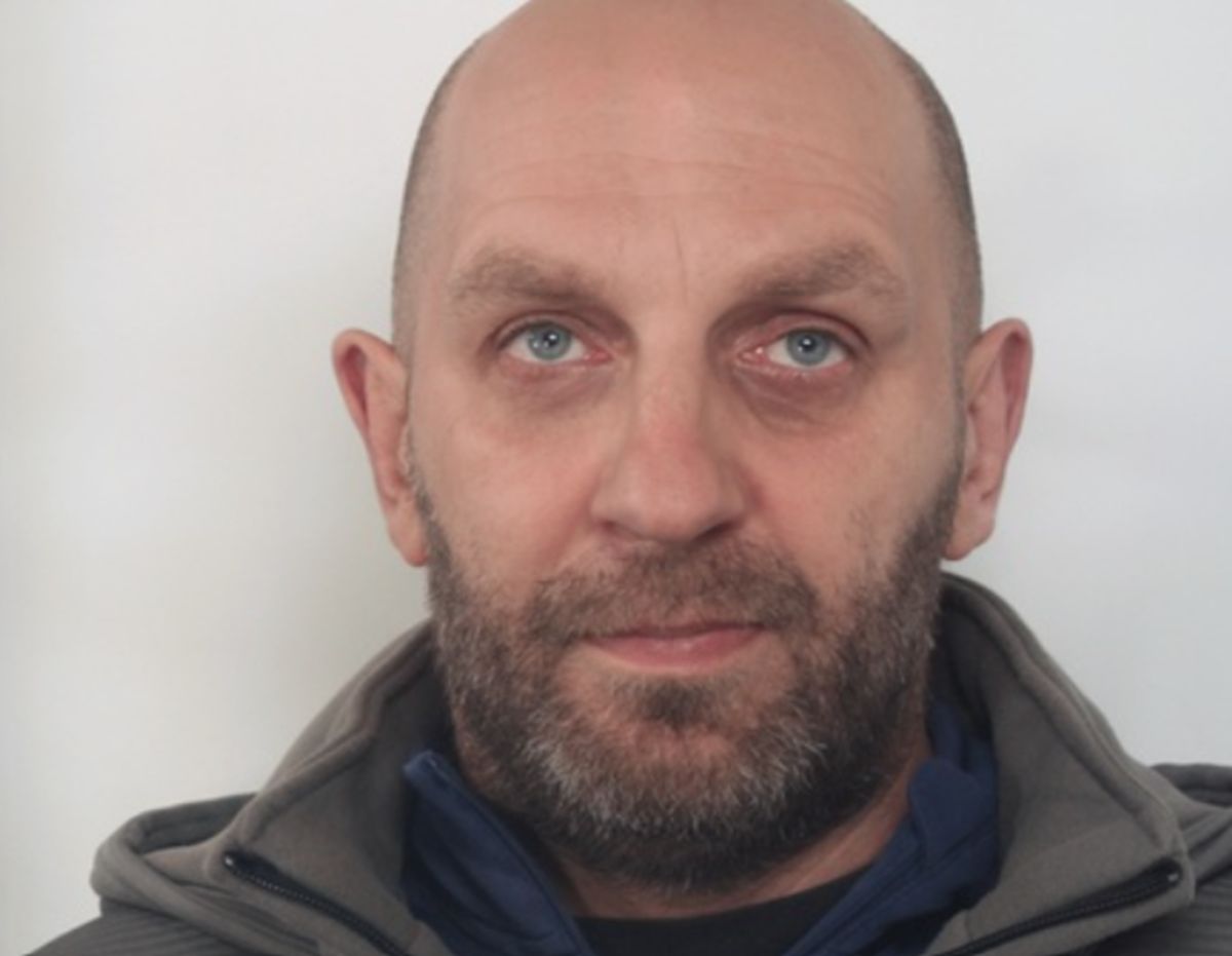 Ujawnili zdjęcie "Małolata". Szukają Piotra Gintowta