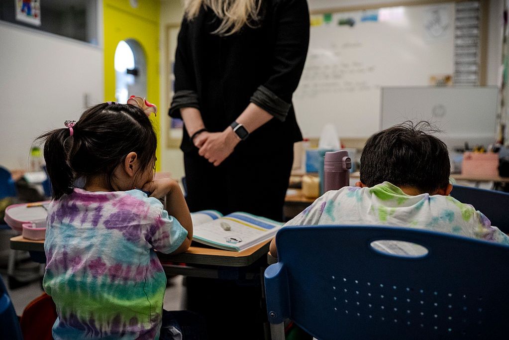 Nauka po nocach, kilka godzin snu i wszechobecna presja. Opisała, jak wygląda edukacja w Korei Południowej