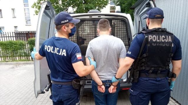 Andrzej Duda znieważony w sieci. Autor myślał, że jest anonimowy. Grozi mu do 5 lat pozbawienia wolności