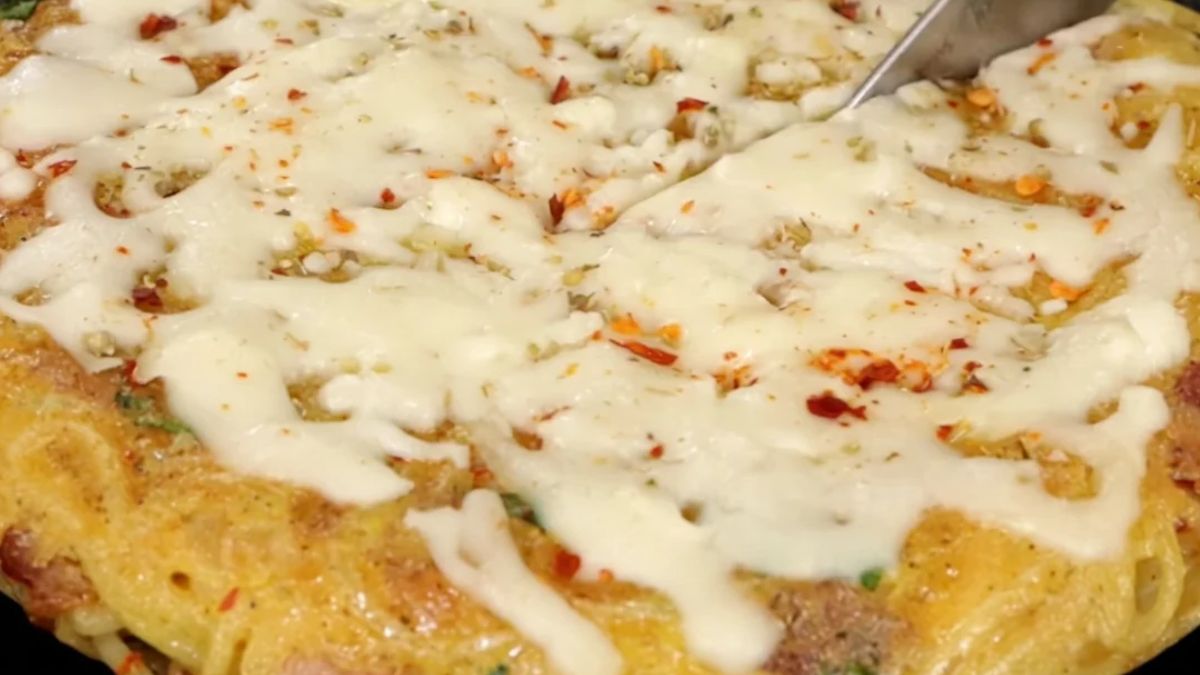 Pizza makaronowa stała się viralem na YouTubie i TikToku