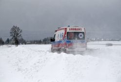 Tragiczny transport karetką. Nie żyje dwuletnie dziecko