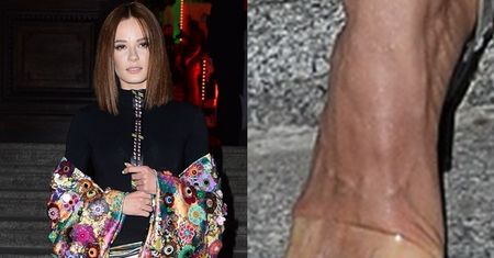 Natalia Szroeder w legginsach na rower i butach a'la Kim Kardashian szura palcami po chodniku (FOTO)