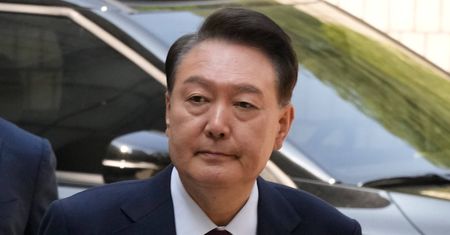 Jest wniosek prokuratury. Ciemne chmury nad b. prezydentem Korei Płd.