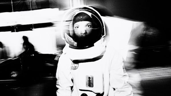 Emphas.is wspiera "Teatr życia" Tomasza Lazara 1