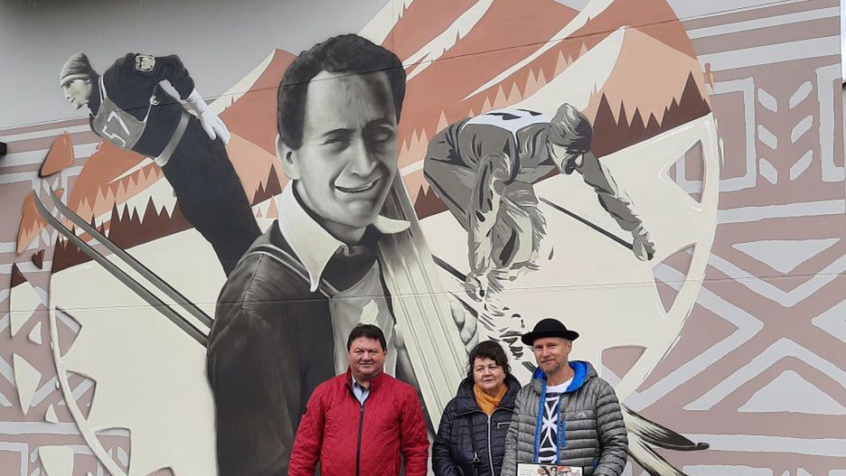 Śląskie. Mural został nową atrakcją turystyczną Szczyrku.