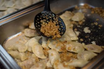 60 zł za kilogram pierogów z kapustą i borowikami. "Absurdalne ceny. Nie mam dobrych wiadomości"