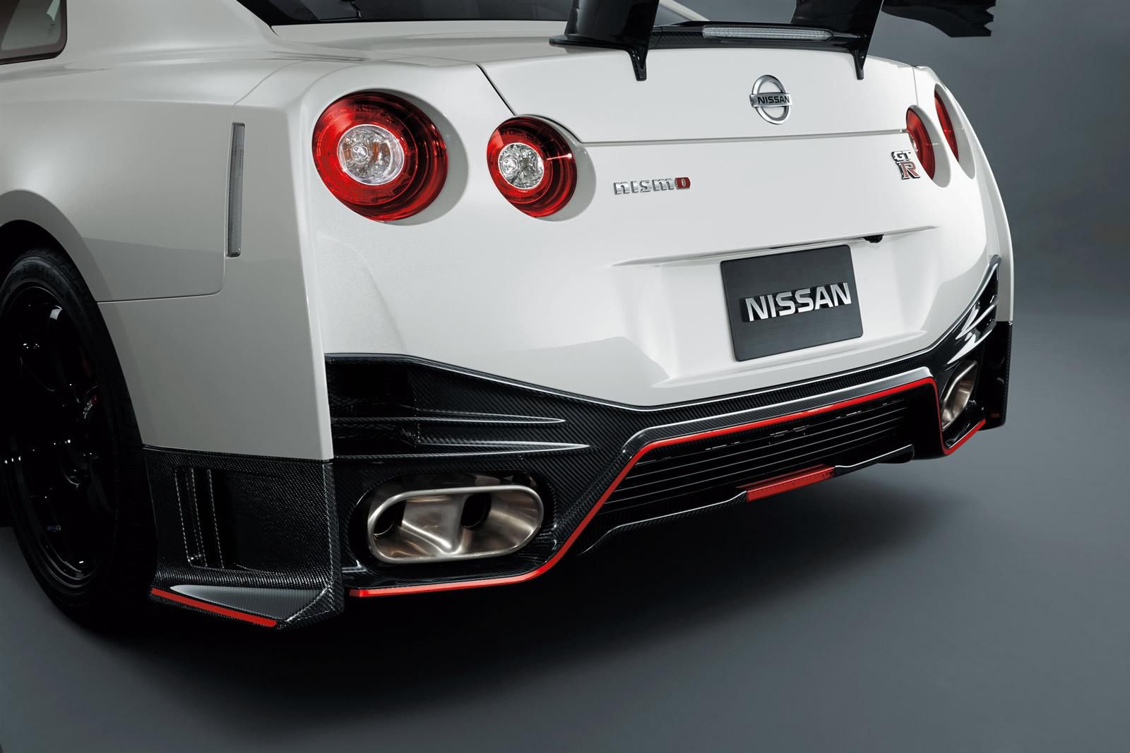 Nissan GT-R