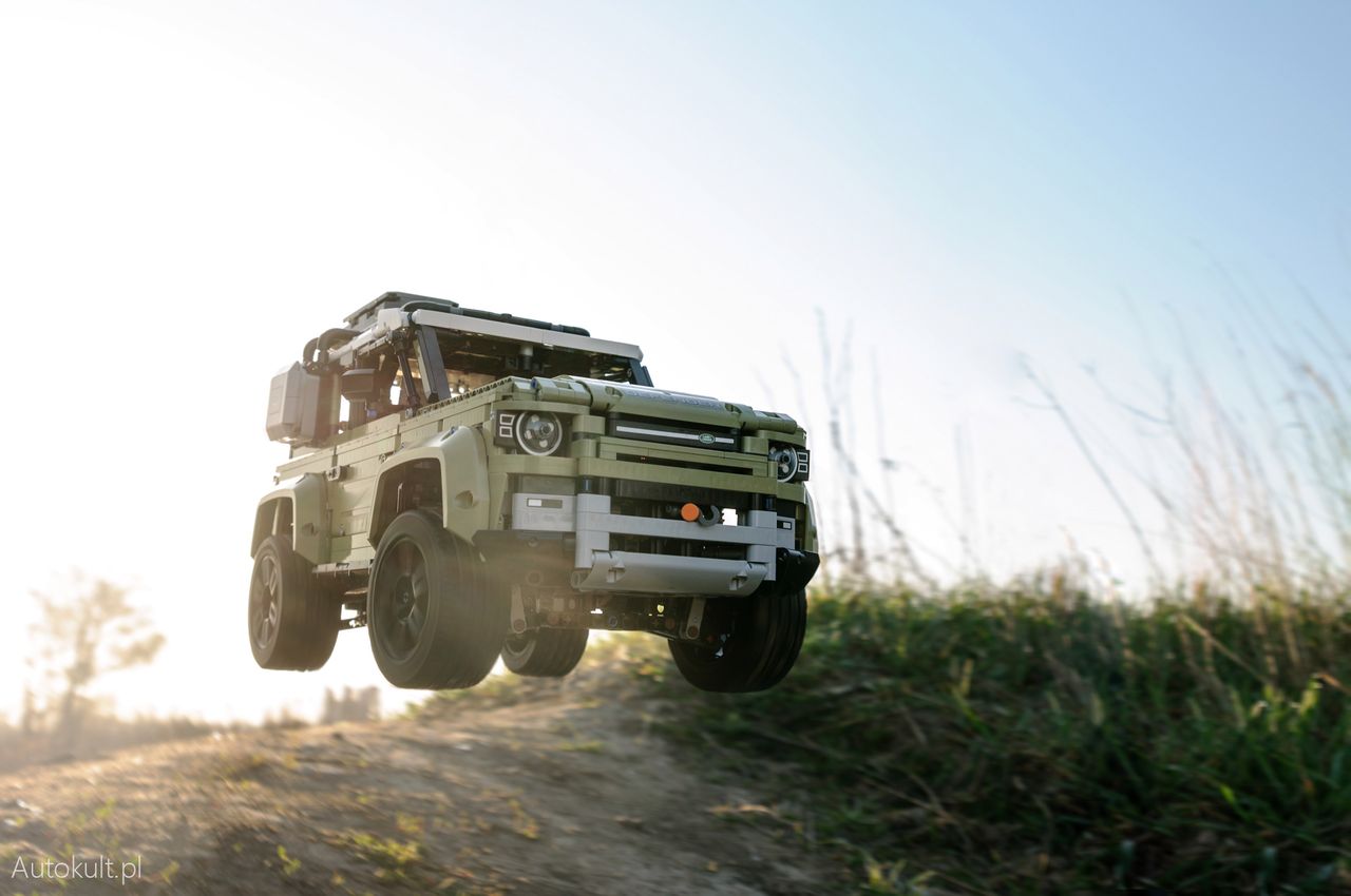 Lego Technic Land Rover 42110 dał mi mnóstwo frajdy nie tylko przy składaniu, ale i przy fotografowaniu.