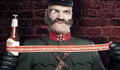 Żołnierze z Austro-Węgier reklamują piwo Tyskie jako „najlepsze w naszej historii” (wideo)