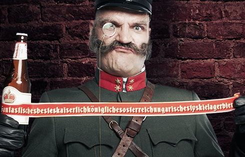 Żołnierze z Austro-Węgier reklamują piwo Tyskie jako „najlepsze w naszej historii” (wideo)