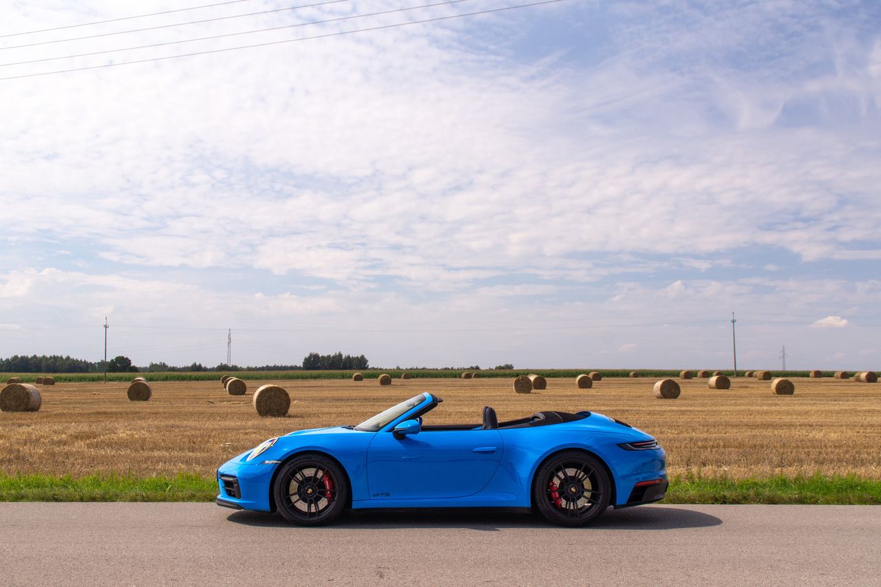 Porsche 911 Carrera 4 GTS Cabriolet