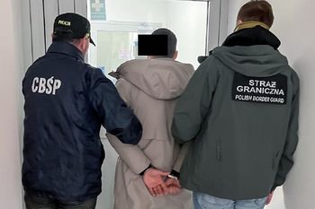 Miał 39 innych tożsamości? Gruzin zatrzymany na Lotnisku Chopina. Jest finał sprawy