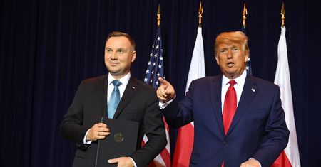 Koronawirus. Andrzej Duda rozmawiał z Donaldem Trumpem. Podano ustalenia