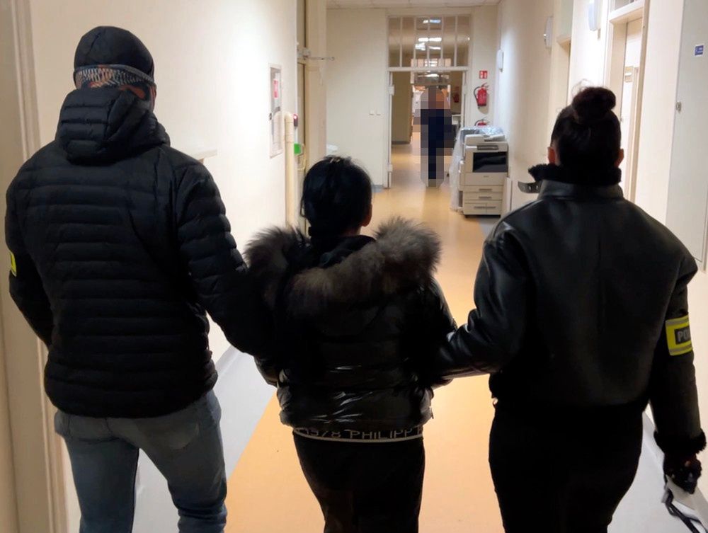 wiadomości,aktualności,WP Wiadomości Podszywali się za lekarzy. Senior straciłby 200 tysięcy