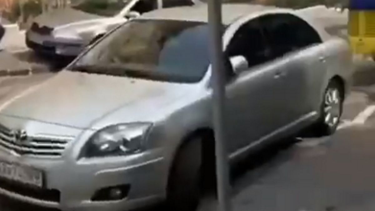 Na pracowników ambasady czekała niespodzianka